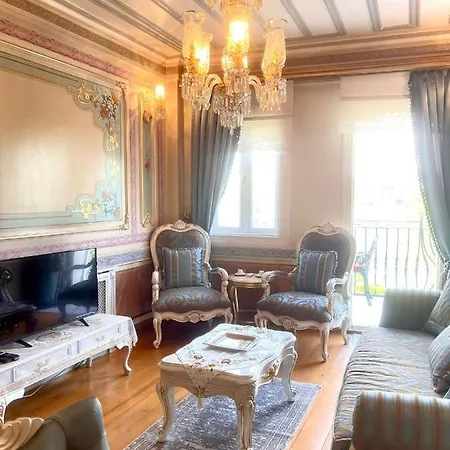 Ξενοδοχείο με διαμερίσματα Castello Bella Balat Apart